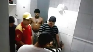 ফ্যামিলি সিনারস থেকে হট ক্যাডেন্স লাক্স সহ লম্বা পায়ের দৃশ্য বাংলাচুদাচুদি বই